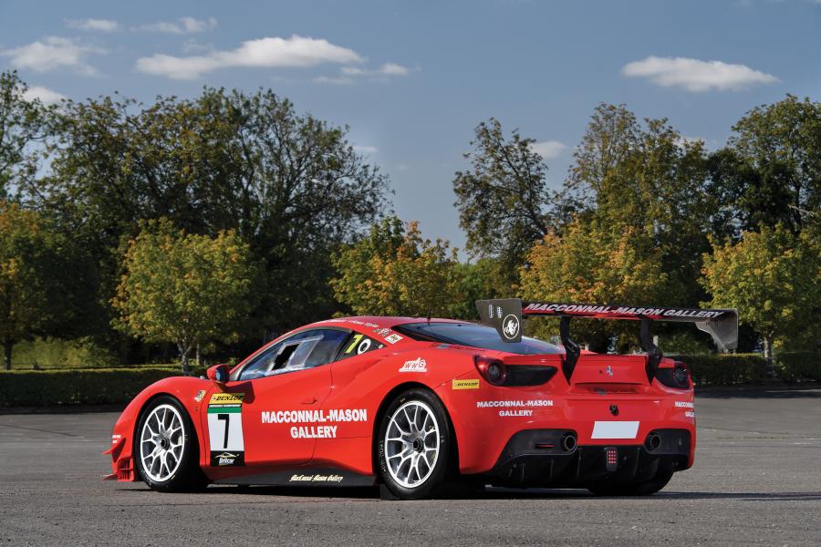  Ferrari 488 Challenge 2017 года  (фото 23 из 38)